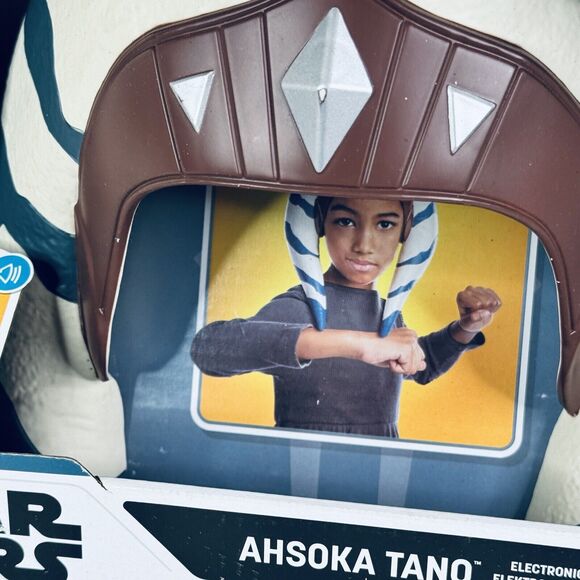 Star Wars Ahsoka Tano Electronic Mask, Star Wars Costume for Kids Ages 5 and Up - Picture 8 of 13